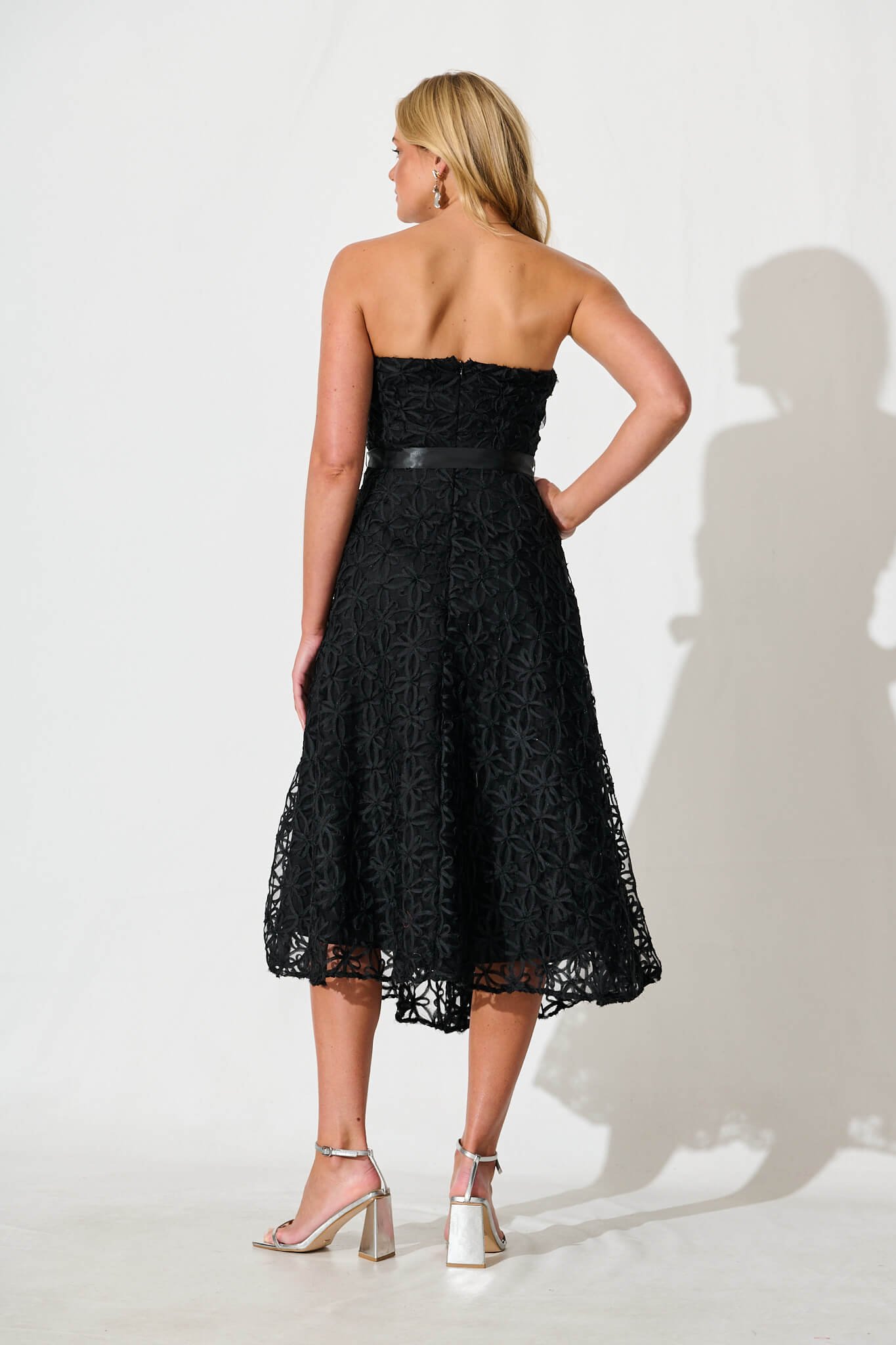 Midi Dress in Black Floral Embroidered Tulle - Image 7