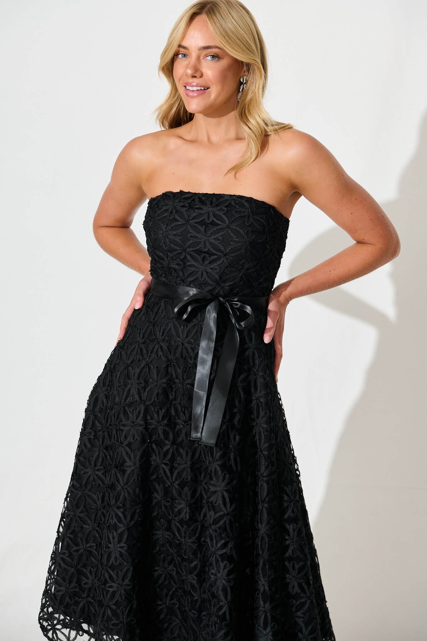 Midi Dress in Black Floral Embroidered Tulle - Image 5