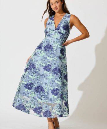 Maxi Dress in Blue Floral Organza Jaquard