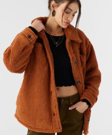 HIGH PILE OVERSIZED FLEECE JACKET